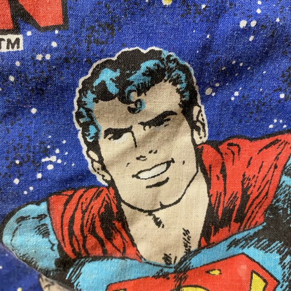 Superman bed sheet. - Picture 3 of 7